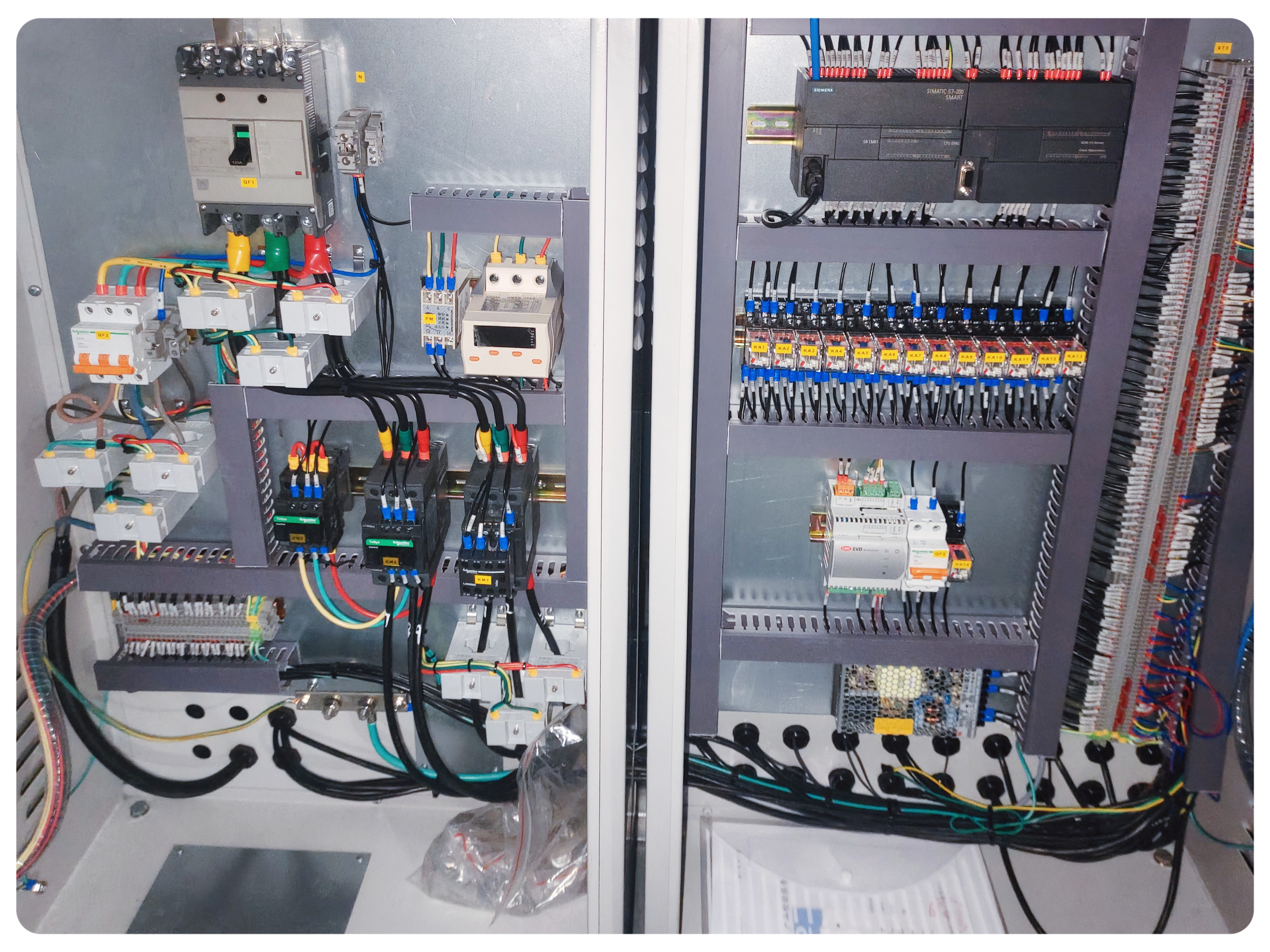 Figura 5-Interno del quadro elettrico