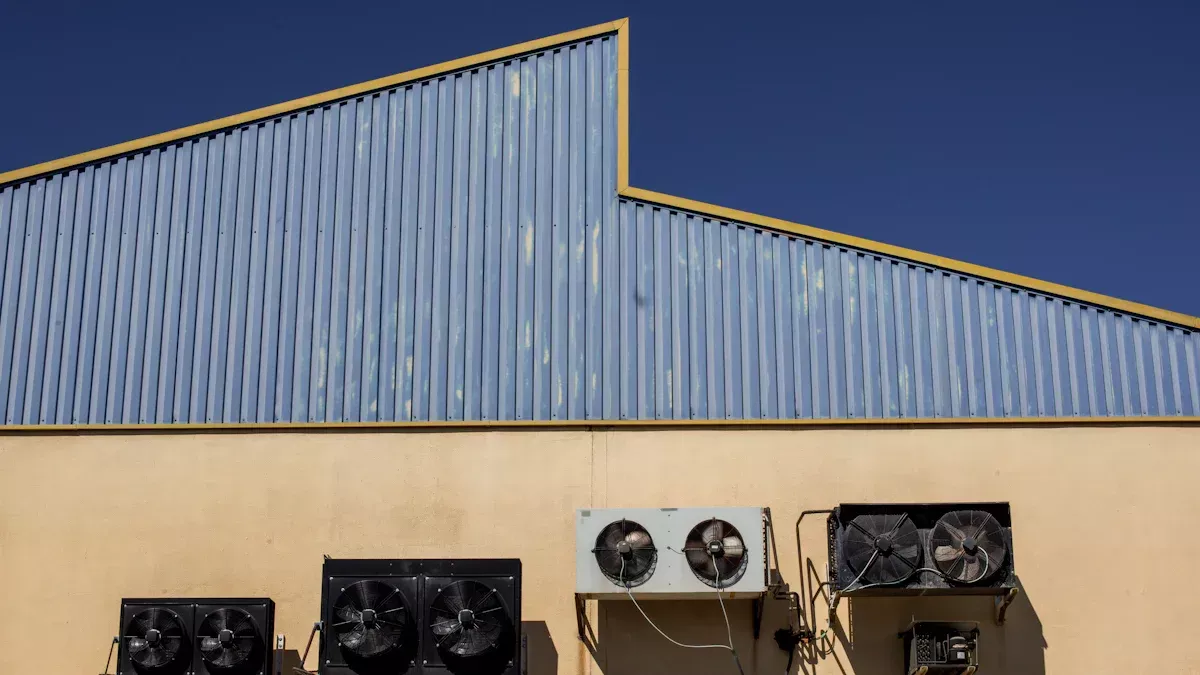 Chiller raffreddato ad acqua o Chiller raffreddato ad aria: quello giusto per le tue esigenze